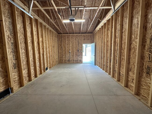 Building Photo - Davenport Duplex for Rent