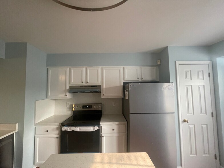 Building Photo - 6263 Deep Earth Ln