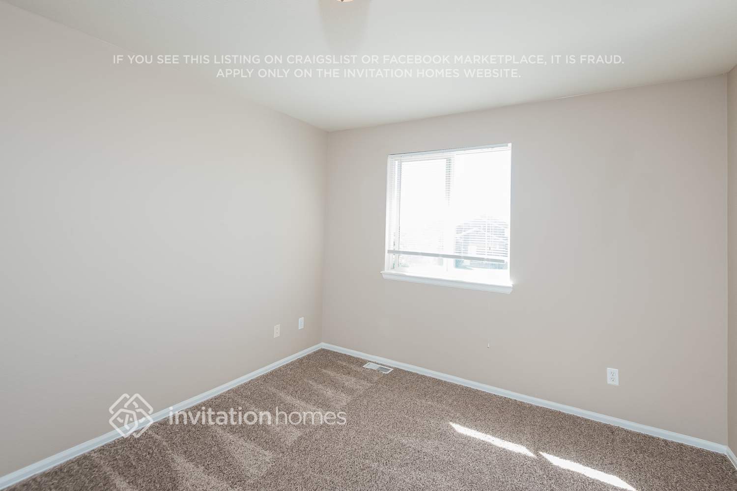 Building Photo - 14378 E 47th Dr