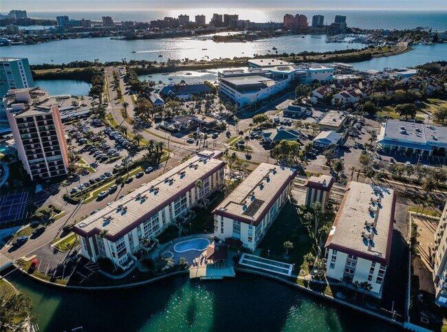 Building Photo - 105 Island Way