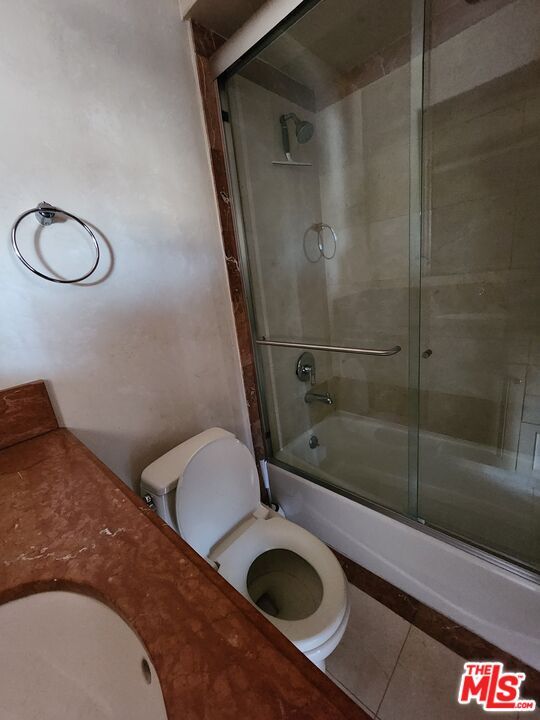 Building Photo - 10389 Almayo Ave