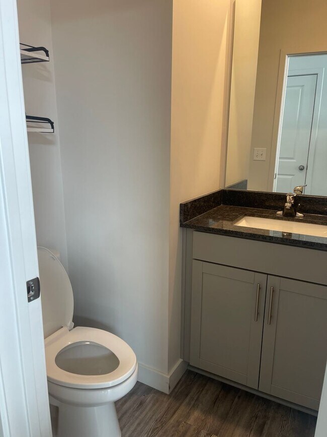 Building Photo - Beautiful Saratoga Springs Townhome for rent!