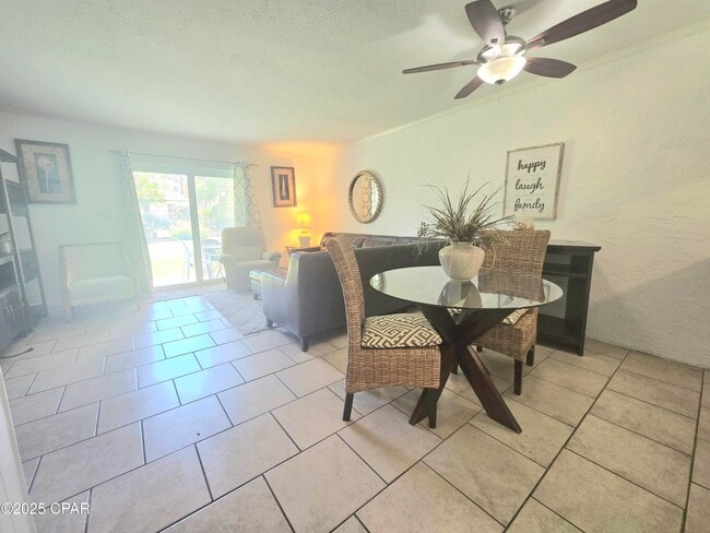 Building Photo - 6903 N Lagoon Dr