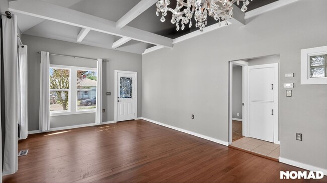 Building Photo - 1065 22nd St NE