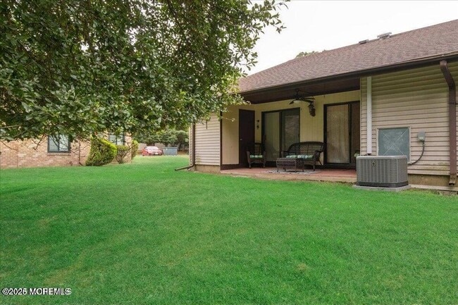 Building Photo - 70 Overlook Way