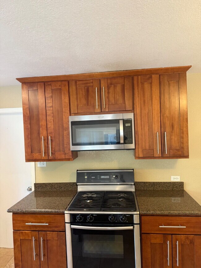 Building Photo - Charming 3 Bedroom, 2 Bathroom Livermore Home with Pool & Private Backyard Oasis