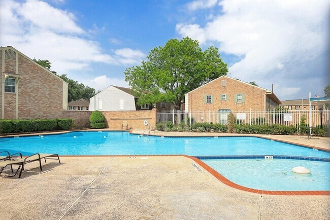 Building Photo - 2065 Winrock Blvd