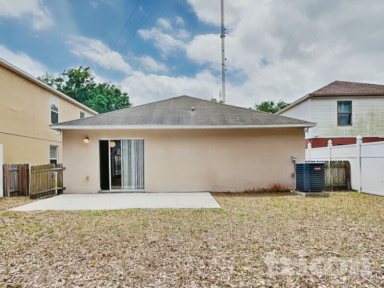 Building Photo - 13822 Gentle Woods Ave