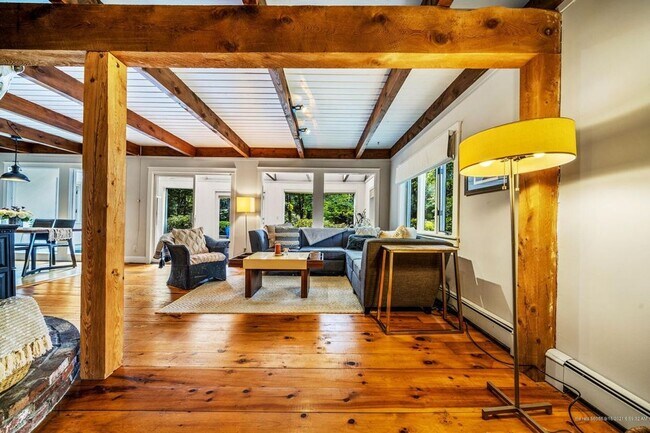 Building Photo - House For Rent in West Bath