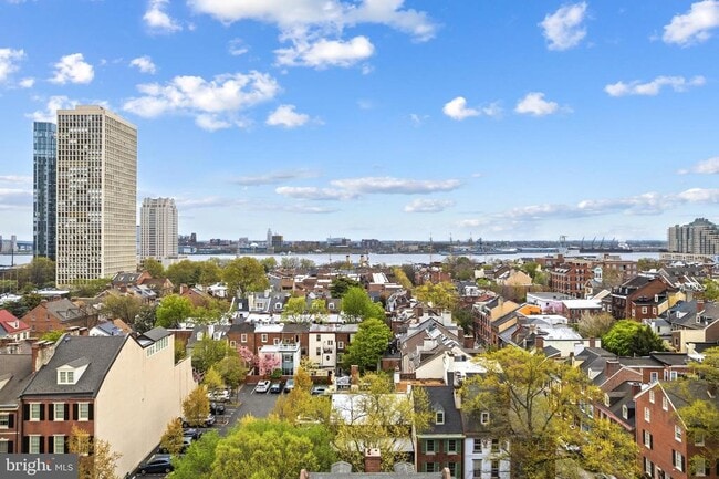 Building Photo - 321 S 3rd St