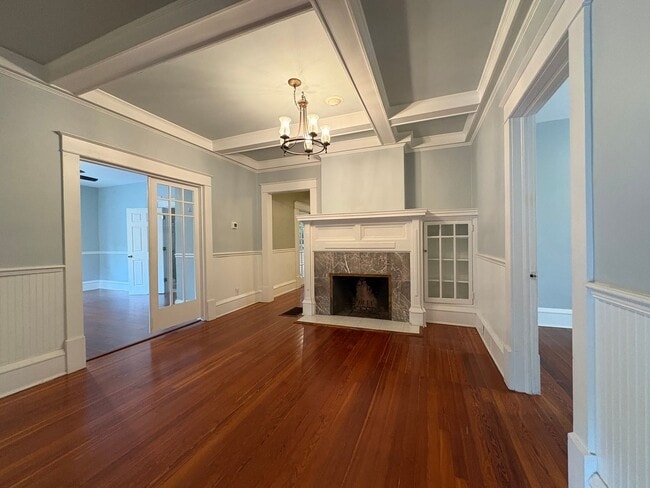 Building Photo - 500 S Eola Dr