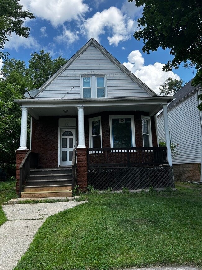 Primary Photo - 448 W 118th St
