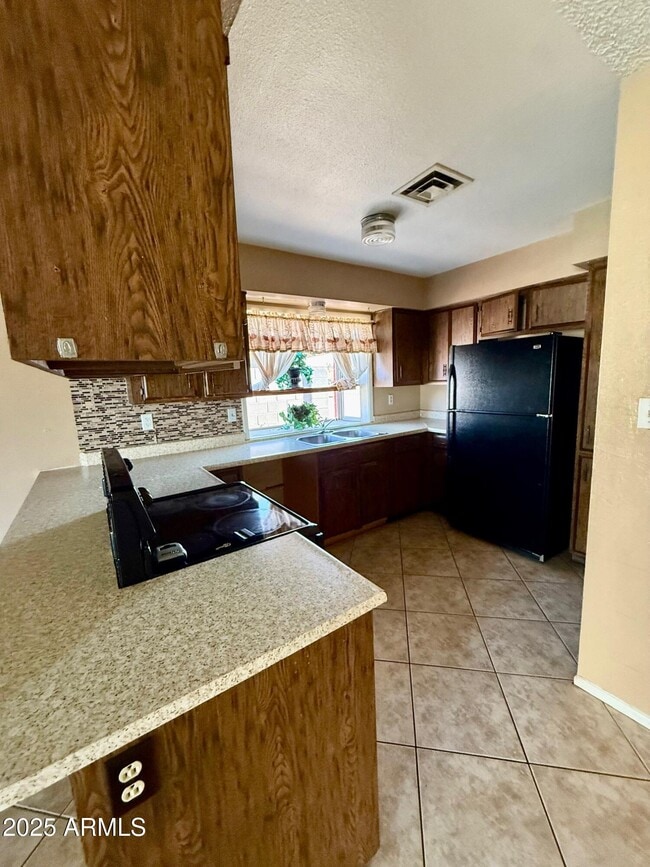 Building Photo - 8738 W Columbus Ave