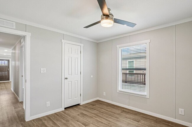 Building Photo - 1609 American Dr