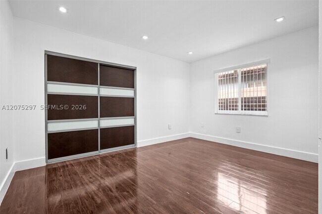 Building Photo - 15932 SW 101st Terrace