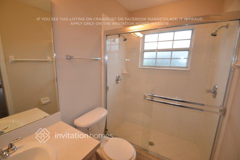 Building Photo - 13757 Sea Mist Dr