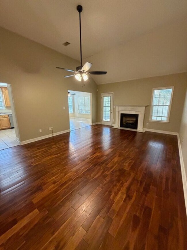 Building Photo - Charming Bonaire Home with Workshop, Privacy Fence & Spacious Layout!