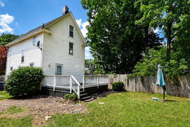 Building Photo - 447 Cuyahoga St