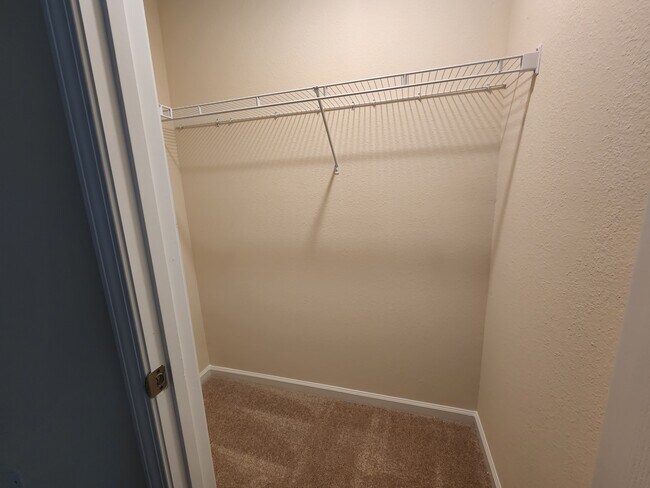 Building Photo - 875 Gate Run Rd