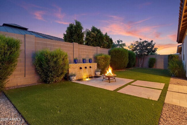 Building Photo - 17184 W Rocklin St