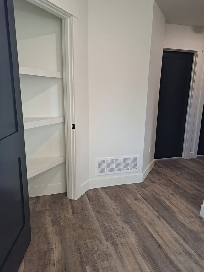 Building Photo - 3 B Raven Rdg Rd