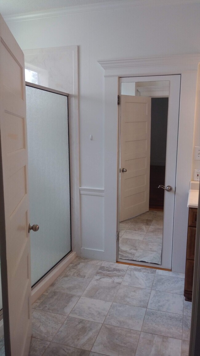 Bathroom - 112 N Division St