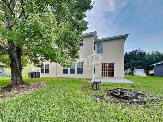 Building Photo - 11673 Brian Lakes Dr