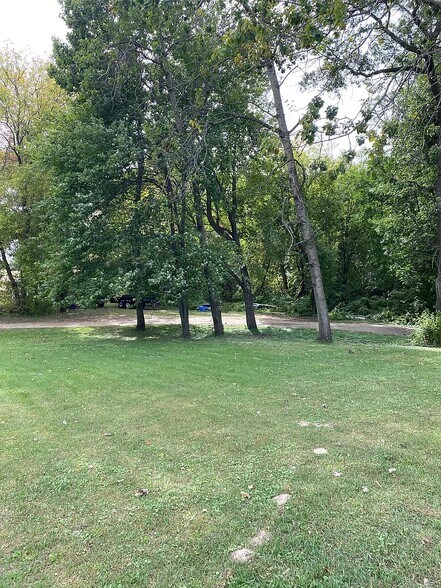 Building Photo - 2099 317th Ave NE