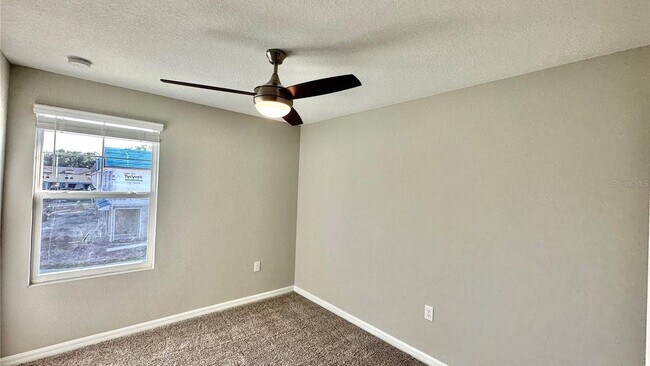 Building Photo - 5852 Ocean Isle Dr