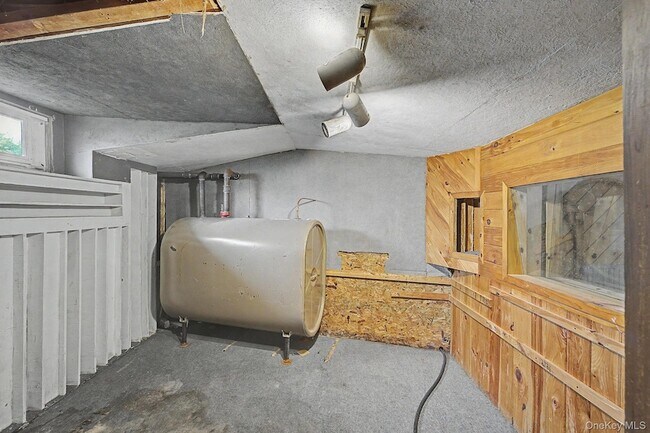 Building Photo - 2585 State Rte 55