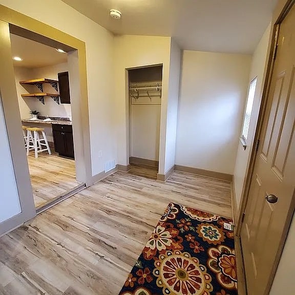 Building Photo - 113 E Velma Ave