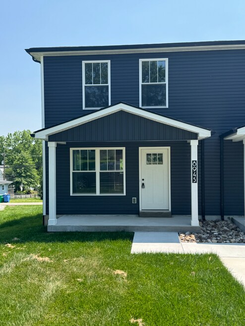 Building Photo - 8945 High St