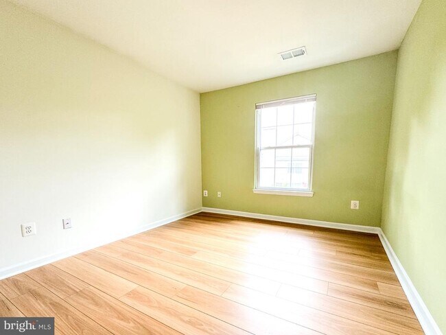 Building Photo - 11438 Abner Ave