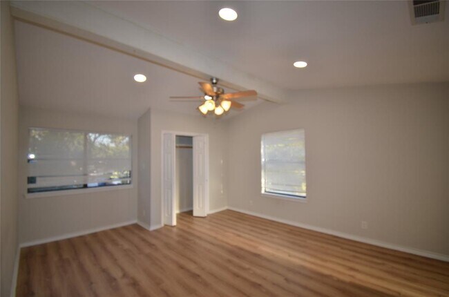 Building Photo - 7801 Parliament Pl