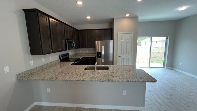 Building Photo - Stunning 3-Bed, 2-Bath Home in Palm Bay!
