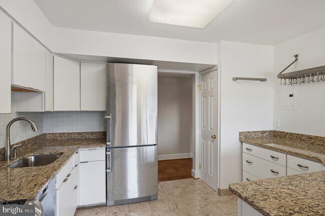 Building Photo - 10053 Windstream Dr