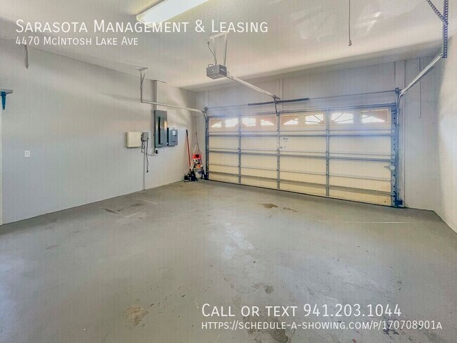Building Photo - 4470 McIntosh Lake Ave