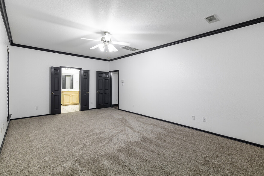Building Photo - 1022 Shortleaf Pine Dr