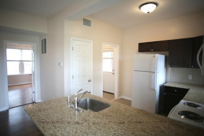 Building Photo - 78 Riberia St