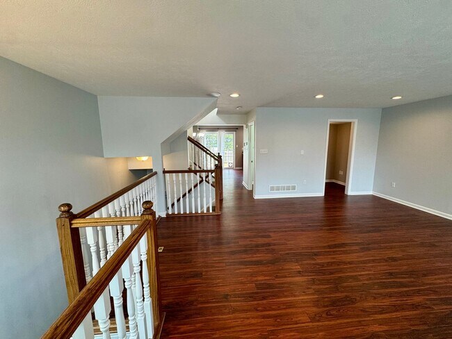 Building Photo - 307 Marshall Heights Dr