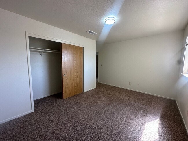 Building Photo - Gated community - Water, Garbage & Sewer I...