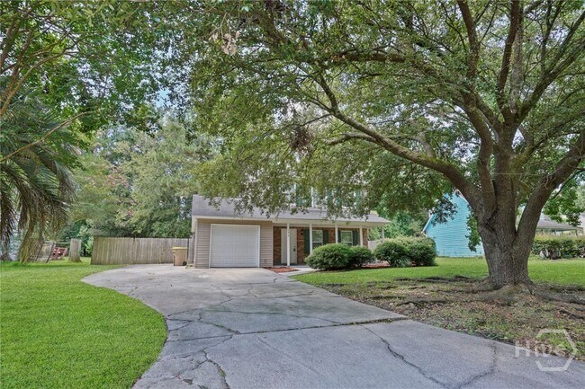Building Photo - 126 Falcon Dr