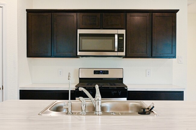 Building Photo - 12302 Rock Basin Dr