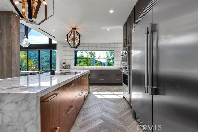 Building Photo - 24301 Sylvan Glen Rd