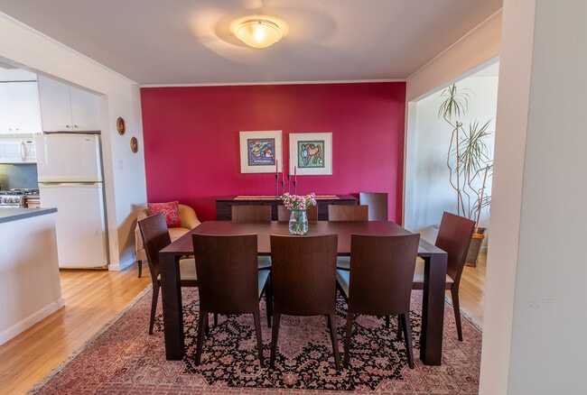 Building Photo - 64 Encanto Ave