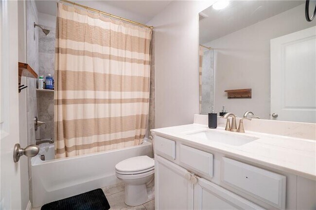 Building Photo - 6505 Trailway Trace
