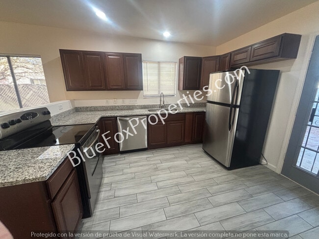 Building Photo - 245 E Norma Ln