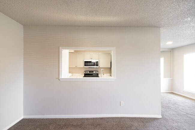 Primary Photo - 1516 Bay Area Blvd