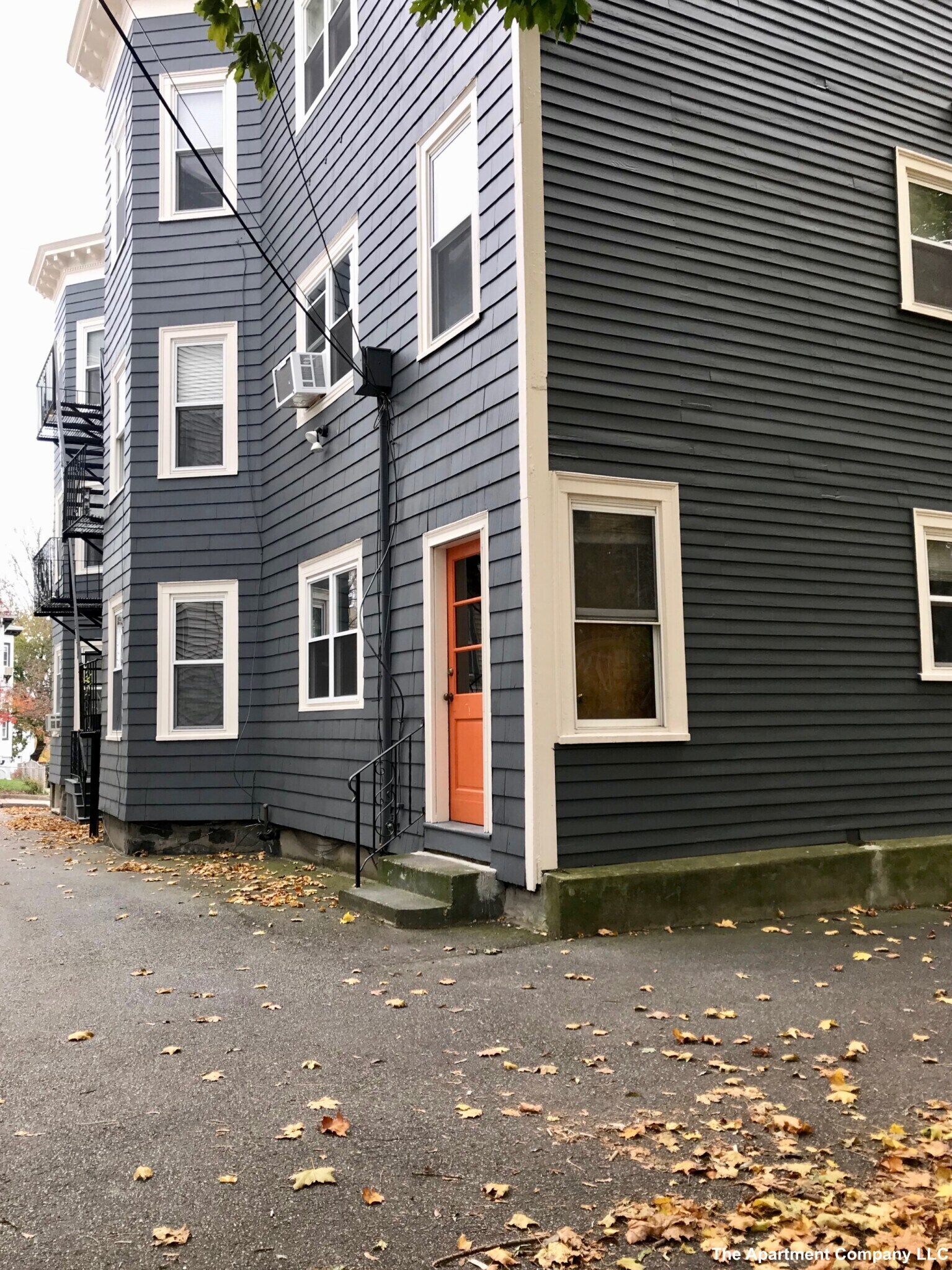 Building Photo - 106 Thurston St