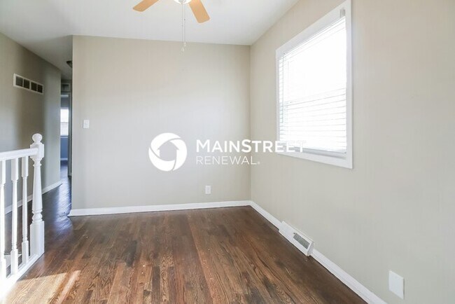 Building Photo - 3 Bedroom Pet-Friendly Home in Kansas City...
